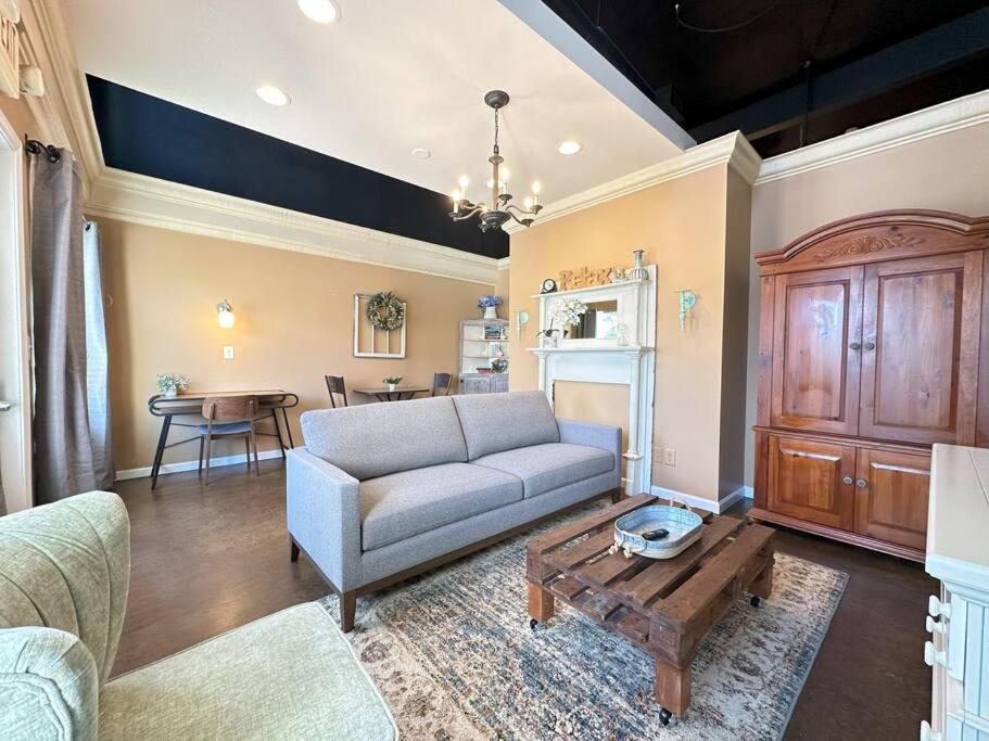 Haven At Hazel~Downtown Loft Appartement Demorest Buitenkant foto