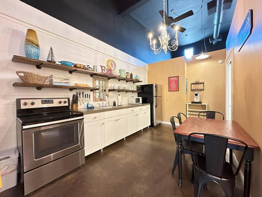 Haven At Hazel~Downtown Loft Appartement Demorest Buitenkant foto